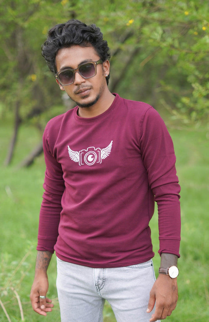 Full Sleeve Round Neck Mens CAMERA T-shirt Design in Red