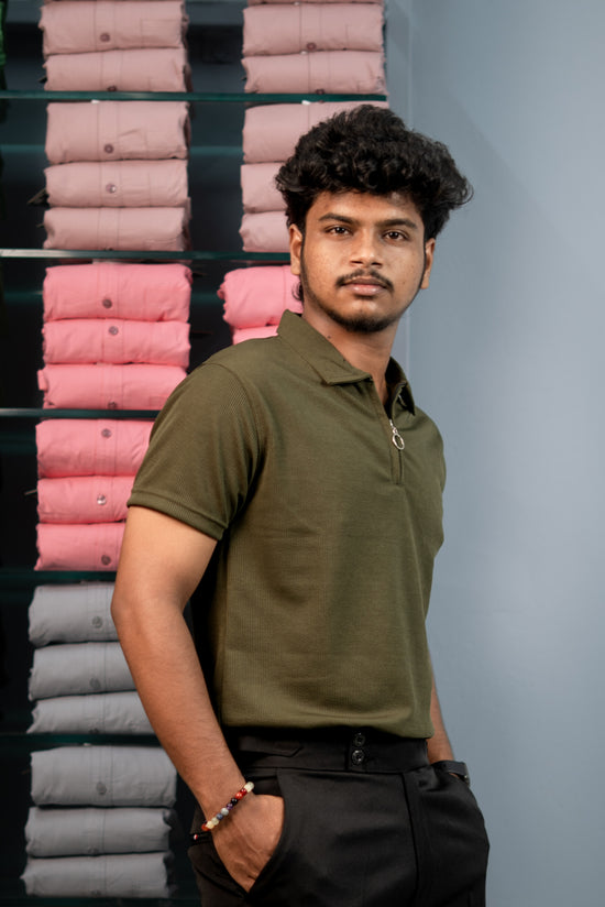 Trendy Men’s Half Sleeve MARIO RIB Zip Collar T-Shirt - Mahendhi Green
