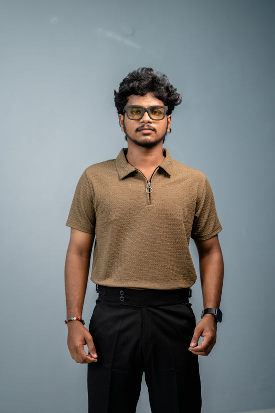 Stylish CAKE BUBBLE Half Sleeve Zipper Collar Tshirt -Brown