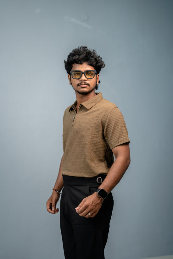 Stylish CAKE BUBBLE Half Sleeve Zipper Collar Tshirt -Brown