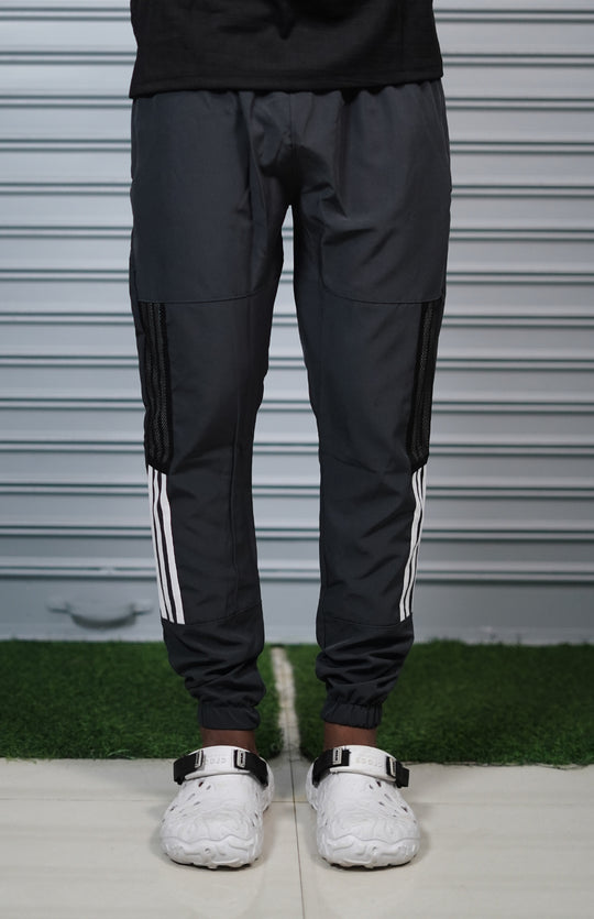 Men's Mesh Cargo Track Pant | Triple Stripe Sports Jogger - Grey – alternate view – 7MAN India