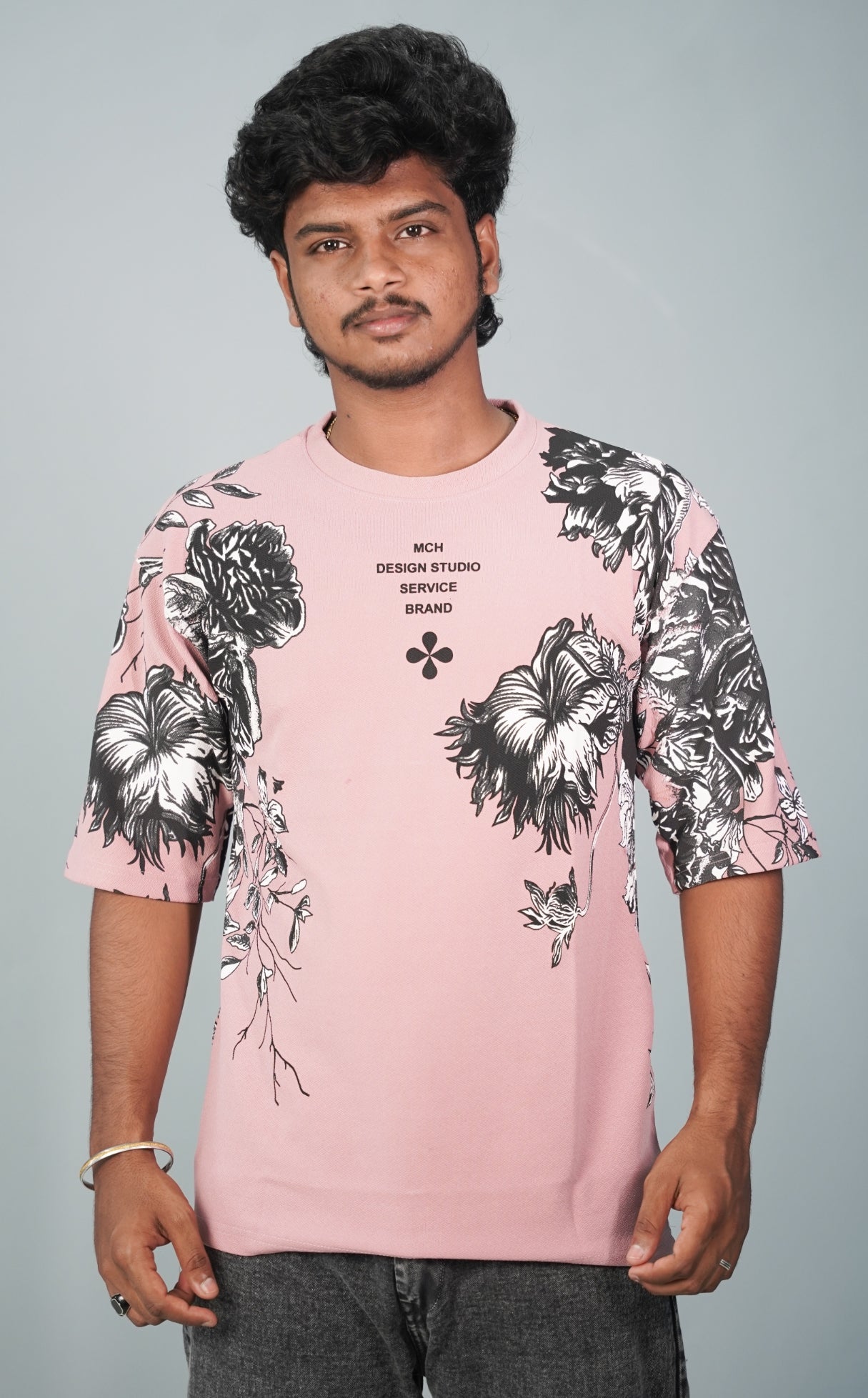 Five Sleeve Round Neck FLOWER Printed Mens Tshirt - Pink