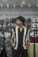 Load image into Gallery viewer, Mens Daily Wear Big Stripes Five Sleeve Lycra Shirt - Black and Ash-7 Man
