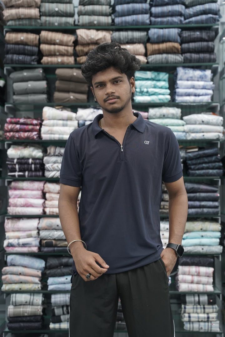Short Sleeve 07 Tshirt for Men with Zipper Collar in Navy Blue
