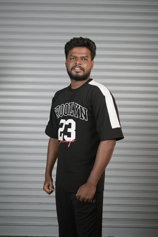 Brooklyn 23 Printed Oversized T-Shirt for Men – Graphic Half Sleeve Tee - Black – alternate view – 7MAN India