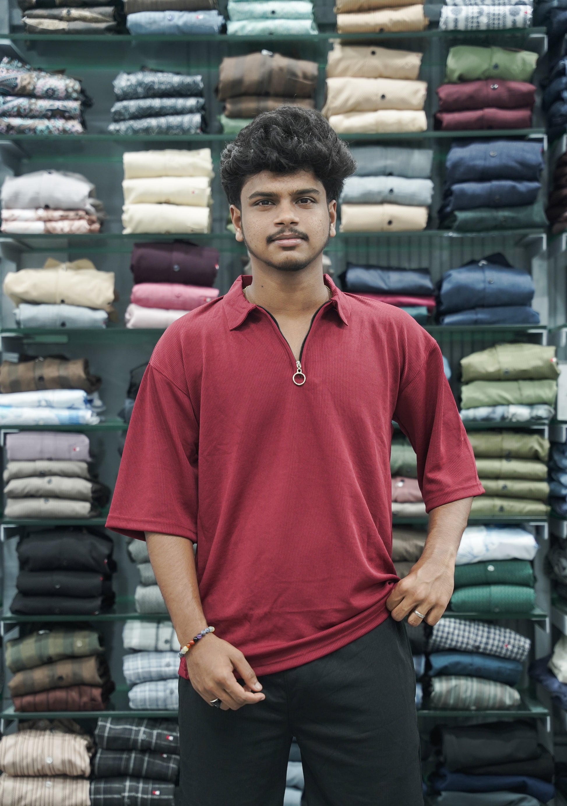 Korean Style Men's Five Sleeve T-Shirt with Zipper Collar - Maroon