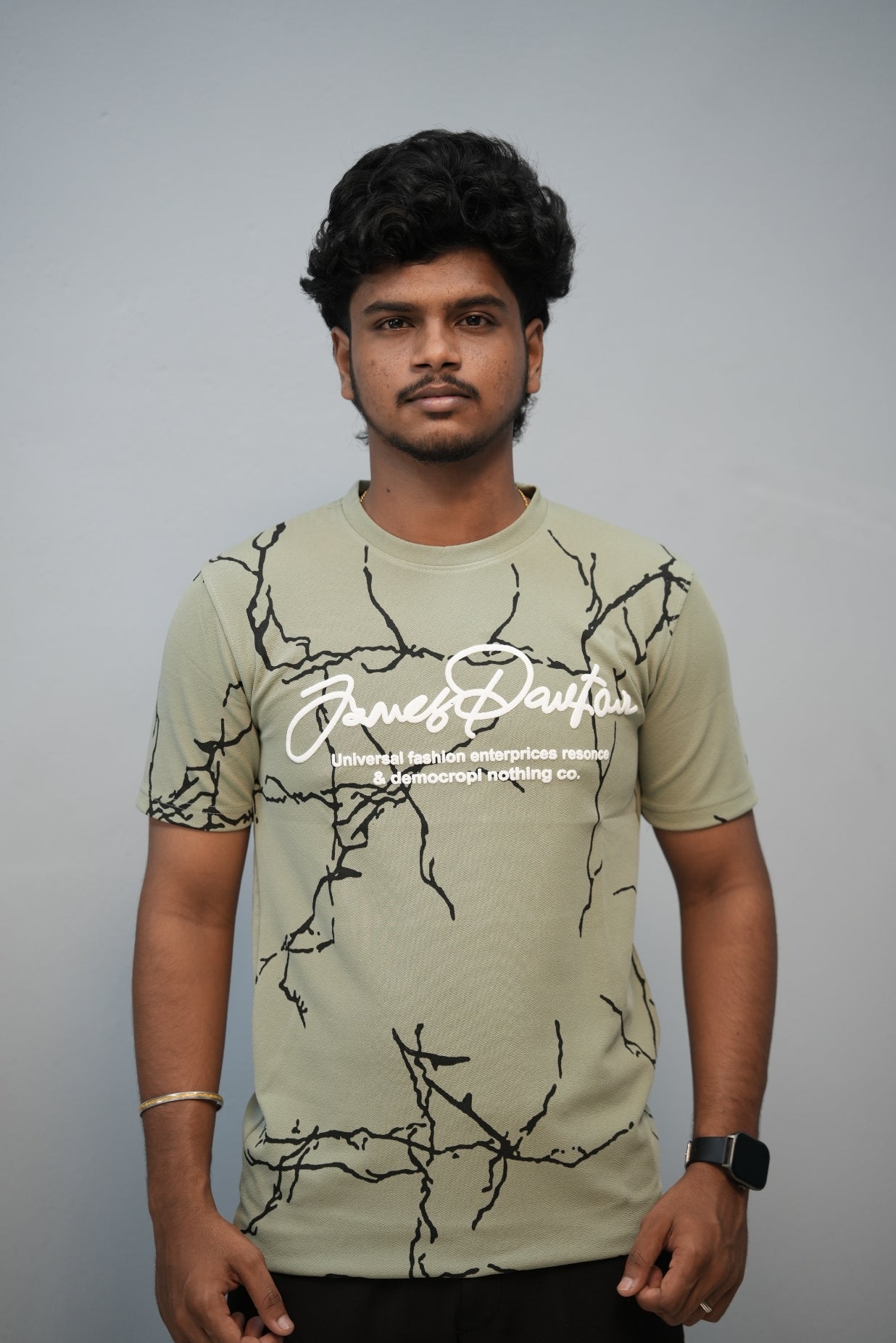 Men’s Graphic T-Shirt | Short Sleeve Round Neck Casual Fit - Pista Green