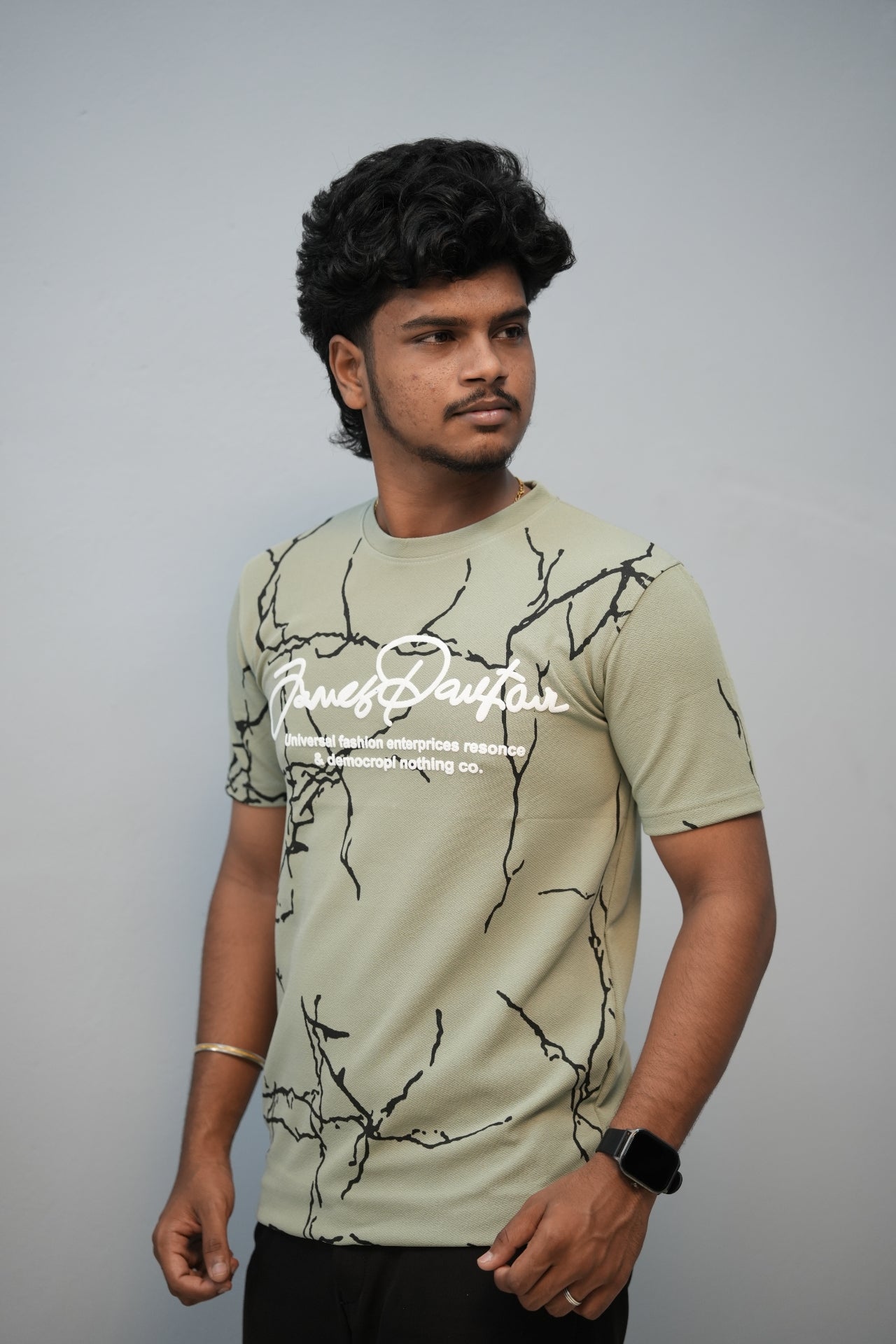 Men’s Graphic T-Shirt | Short Sleeve Round Neck Casual Fit - Pista Green