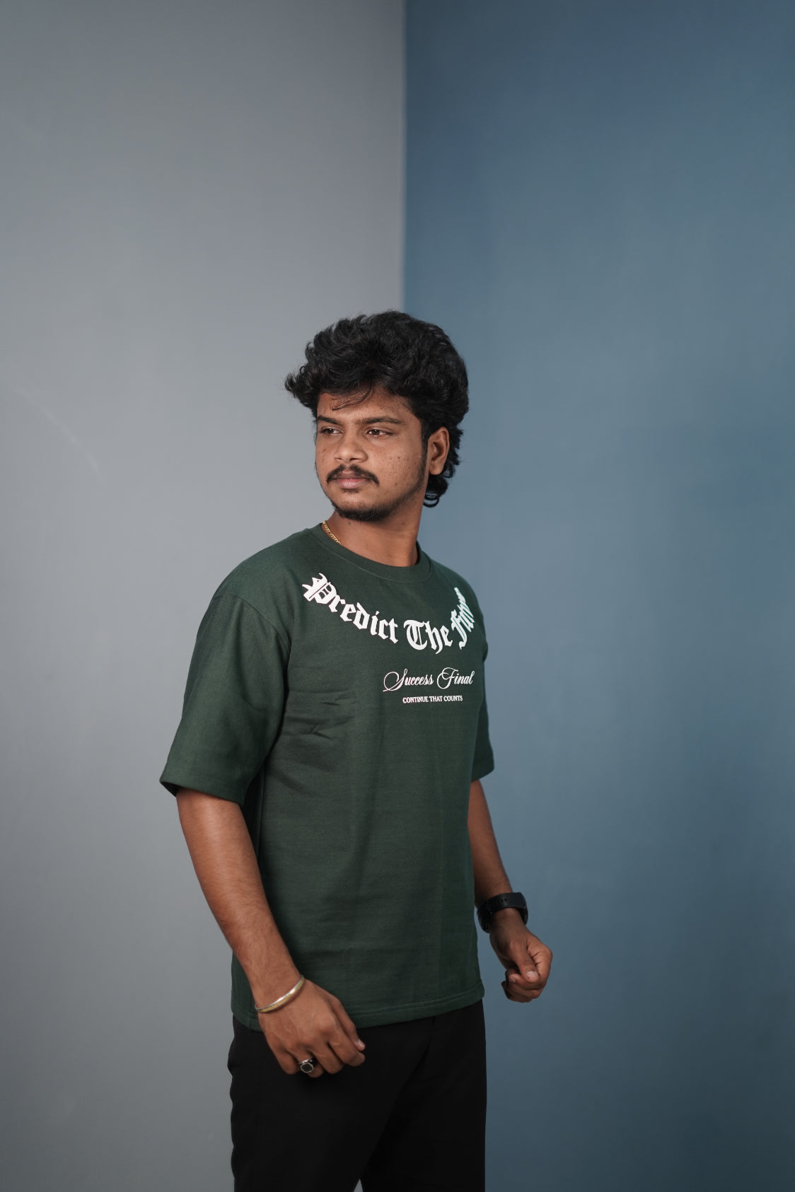 Mens Graphic Oversized T‑Shirt | Streetwear PREDICT THE FUTURE  Print Tee - Bottle Green