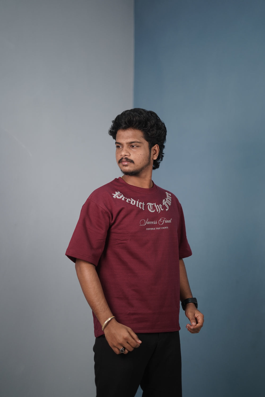 Mens Graphic Oversized T‑Shirt | Streetwear PREDICT THE FUTURE  Print Tee - Maroon