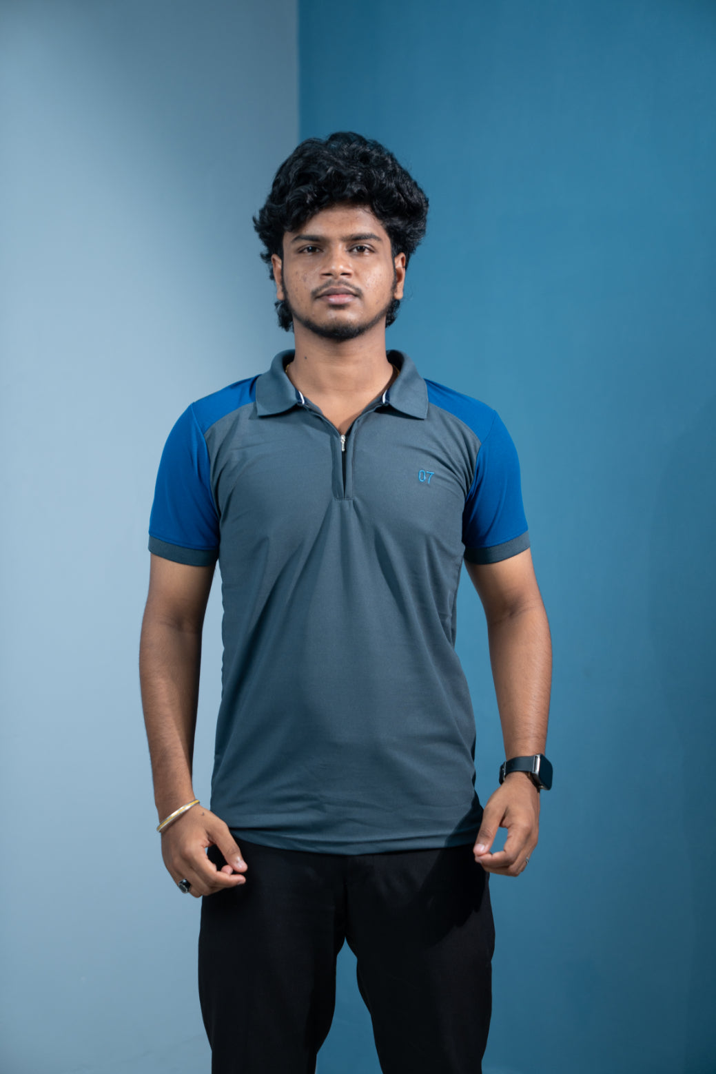 Dual-Tone Short Sleeve Zipper Collar T-Shirt for Men  Trending Korean Fit-Grey