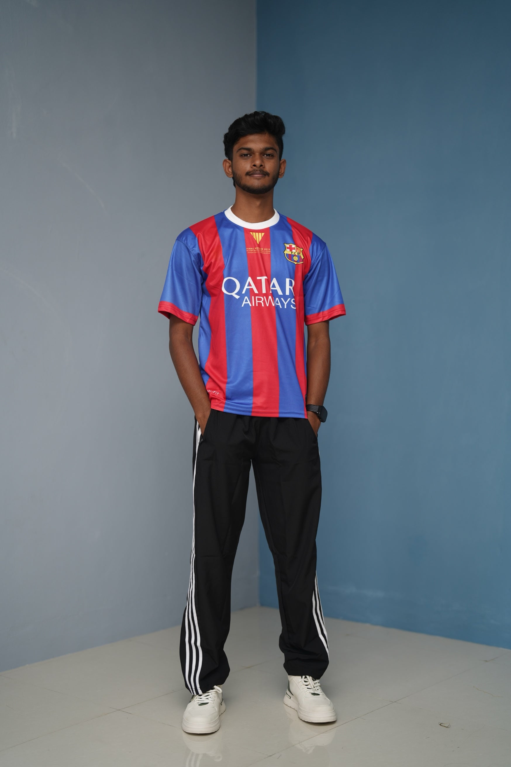 Five Sleeve Round-Neck Qatar airways Printed Tshirt for men - Red With Ink Blue