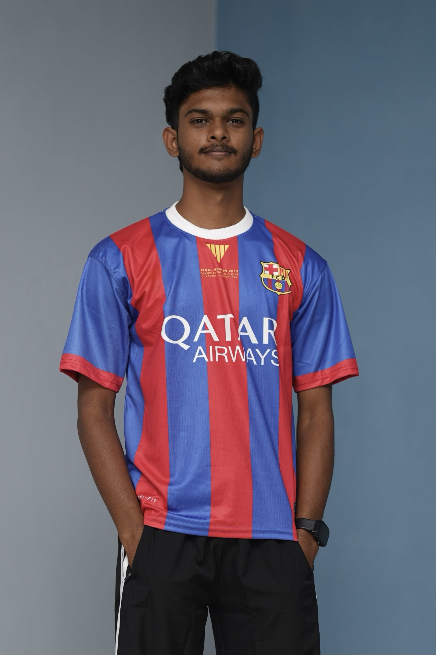 Five Sleeve Round-Neck Qatar airways Printed Tshirt for men - Red With Ink Blue