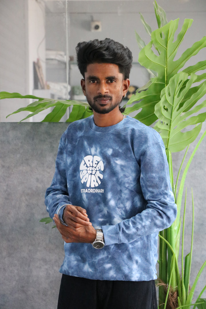 Men's FREE SPIRIT Graphic Crewneck Sweatshirt | Tie Dye Casual Wear - Royal Blue
