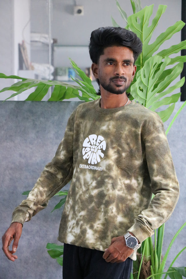 Men's FREE SPIRIT Graphic Crewneck Sweatshirt | Tie Dye Casual Wear - Mahendhi Green