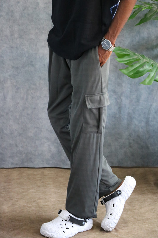 Men's Wide-Leg Textured Cargo Pants with Drawstring-Charcoal – 7MAN Men's Fashion India