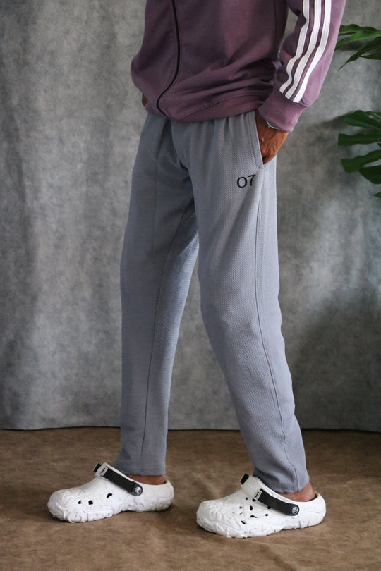ATTRACTIVE MEN'S POPCORN TRACK PANT-ASH – alternate view – 7MAN India
