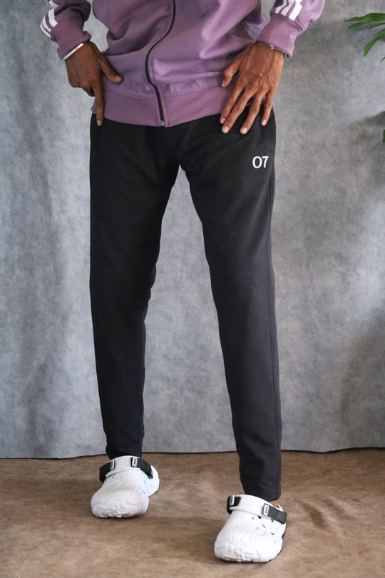 ATTRACTIVE MEN'S POPCORN TRACK PANT-BLACK – alternate view – 7MAN India