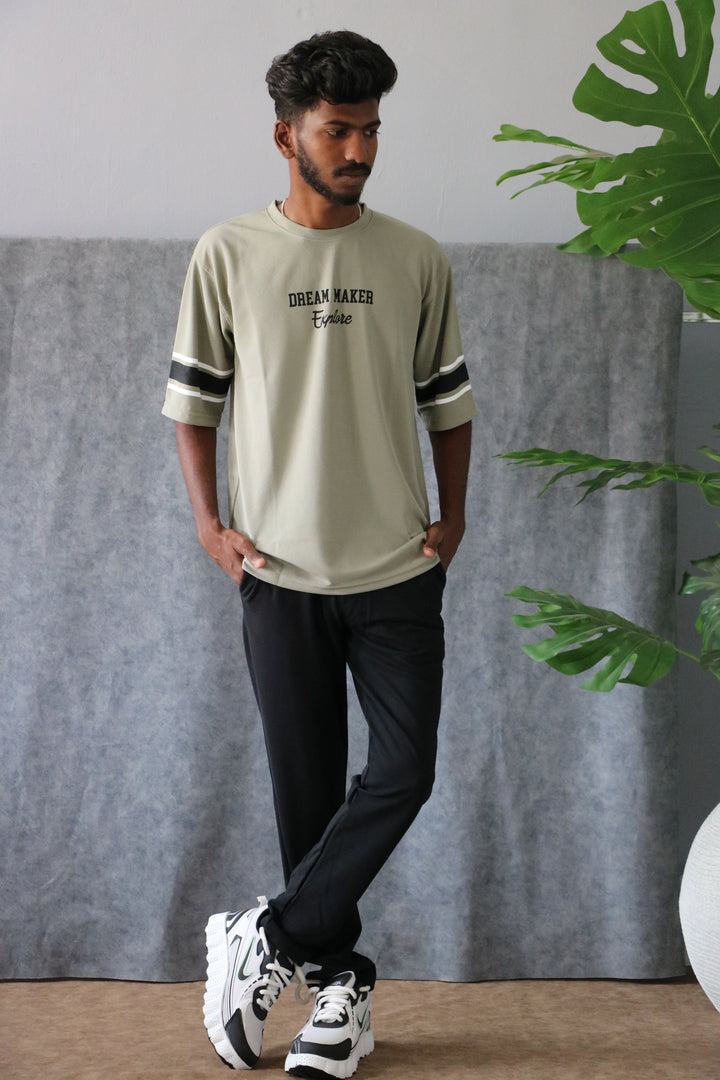 Men's Oversized DREAM MAKER Print T-Shirt - Pistha Green