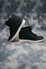 Load image into Gallery viewer, Best Black Sneakers for Men | Perfect for Casual Outfits
