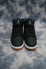 Load image into Gallery viewer, Best Black Sneakers for Men | Perfect for Casual Outfits
