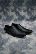 Load image into Gallery viewer, Stylish Men’s Black Formal Dress Shoes-7 Man
