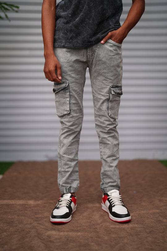 Men's Cargo Jogger Jeans | Stretch Slim Fit Cargo Denim Pants for Men - Ash Grey – alternate view – 7MAN India