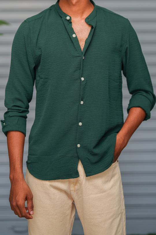 Soft Linen Shirt for Men – Lightweight Casual Full Sleeve Shirt - Bottle Green – alternate view – 7MAN India