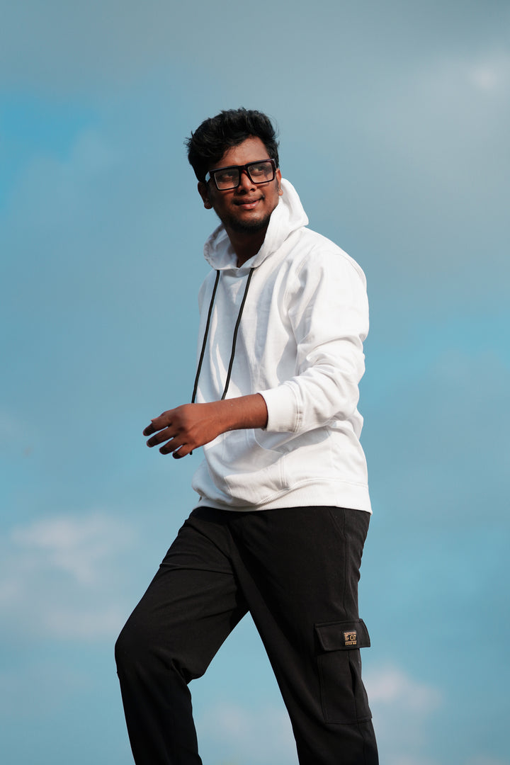 Men's Pull Over Plain Hoodie in WHITE COLOUR