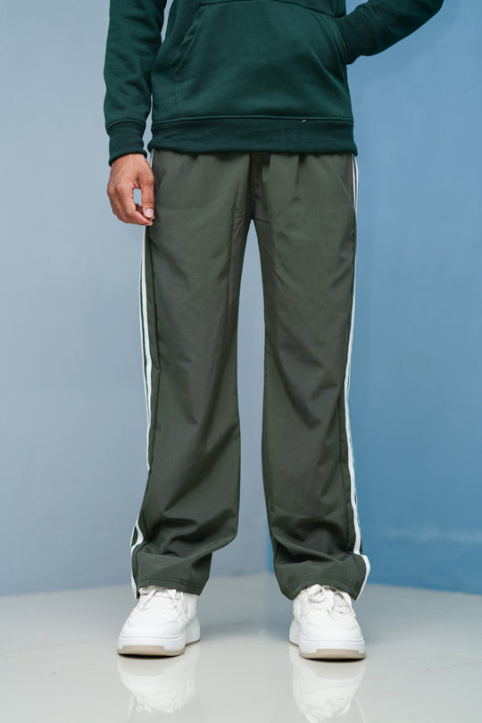 Triple-Stripe Street Baggy Track Pants for Men – Gym & Daily Wear - Mahendhi Green – alternate view – 7MAN India
