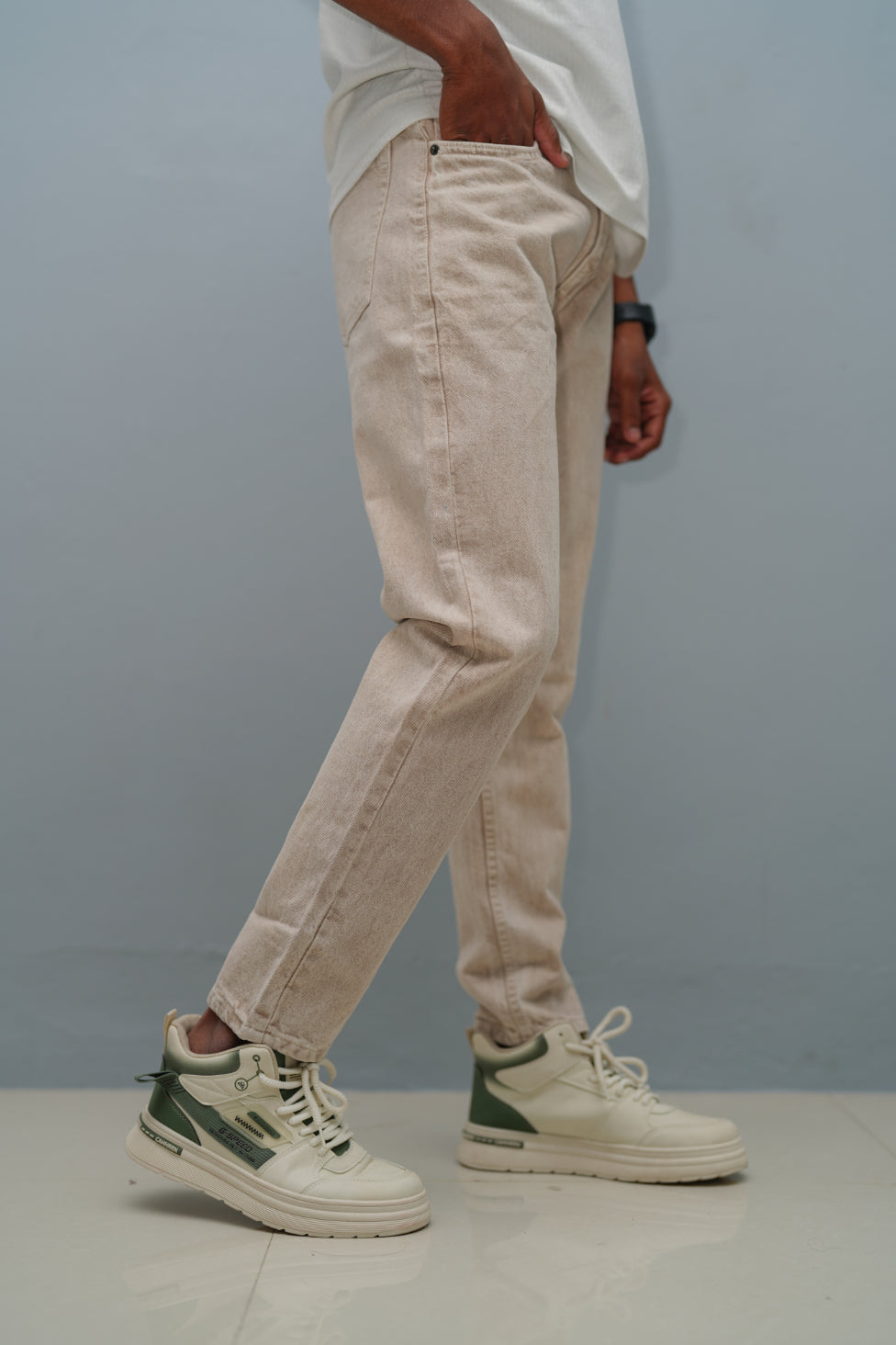 Mom Fit Jeans for Men | Stylish Relaxed Fit Denim Pants - Cream