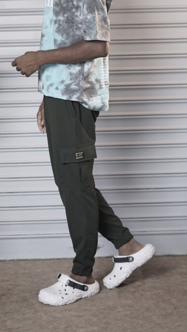 Regular Fit Men's Ottoman Cargo Track Pant - Mehandi green