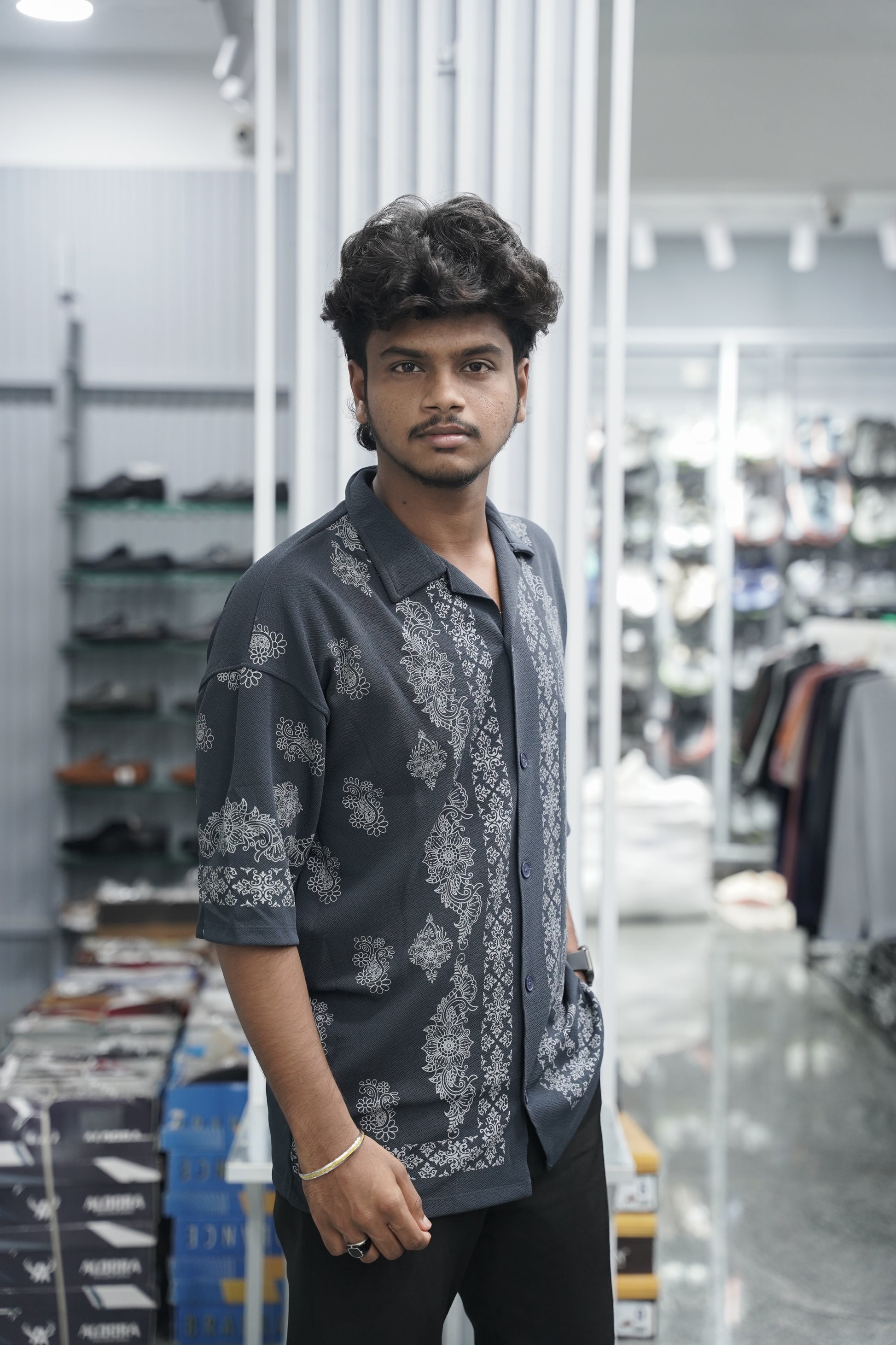 Mens Daily Wear FLOWER DESIGN Printed Five Sleeve Lycra Shirt - Grey-7 Man