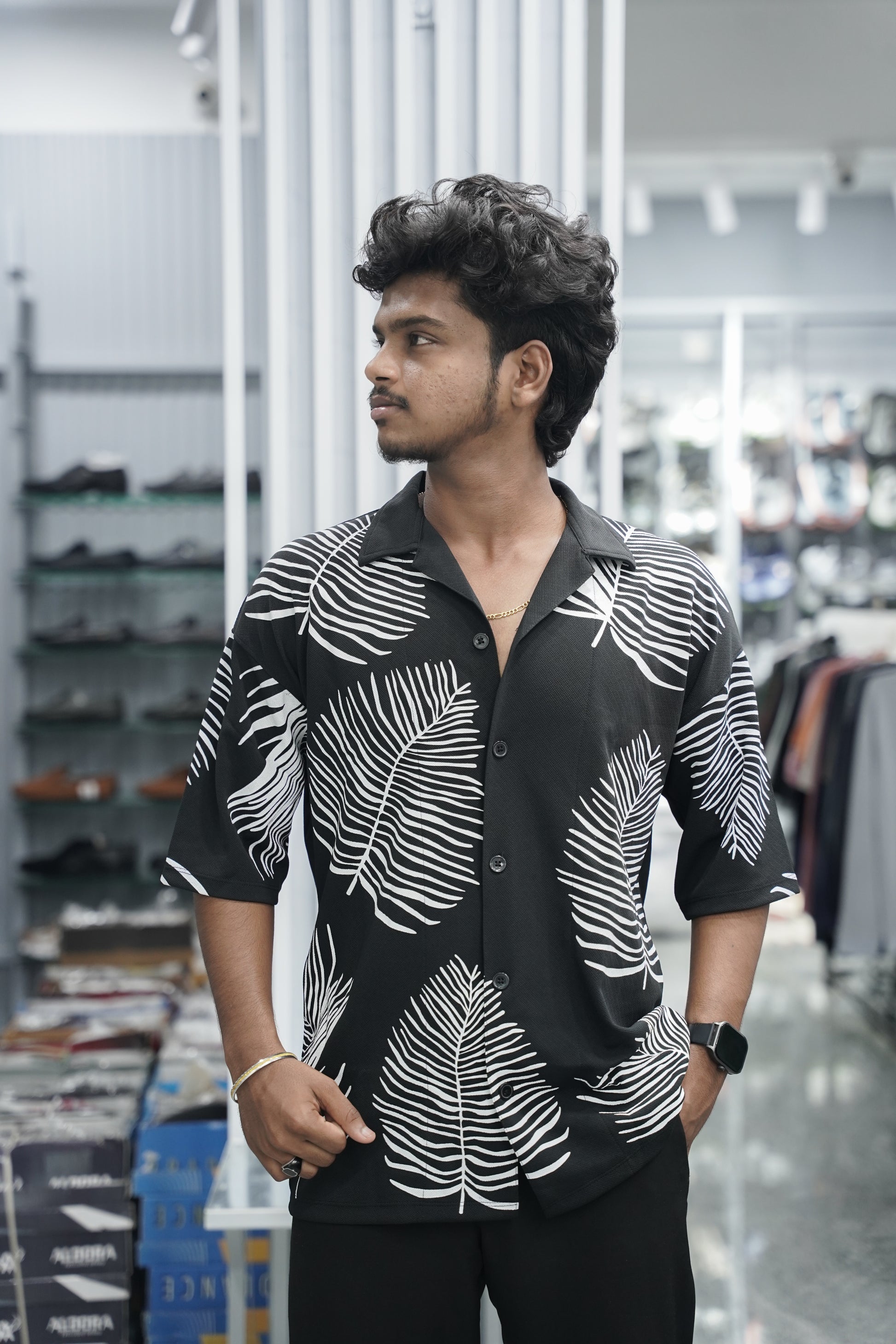 Mens Daily Wear LEAF Printed Five Sleeve Lycra Shirt - Black-7 Man