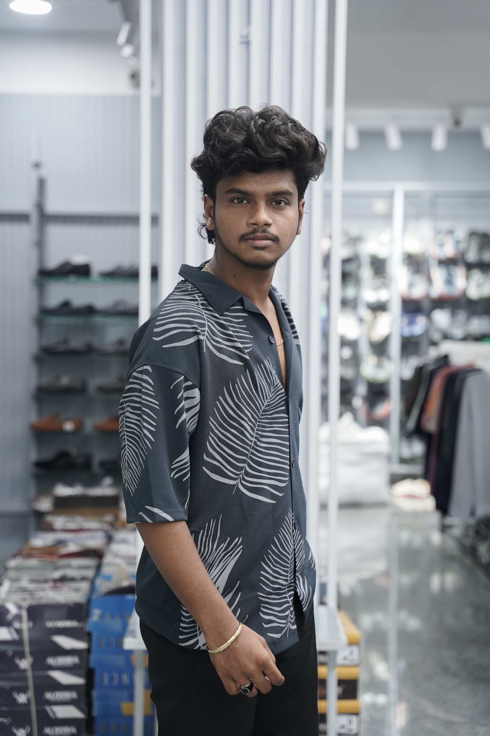 Mens Daily Wear LEAF Printed Five Sleeve Lycra Shirt - Grey-7 Man