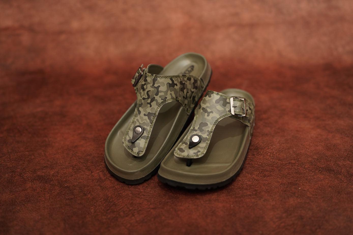 Men’s Green Camouflage Buckle Sandals – Trendy & Durable Footwear-7 Man