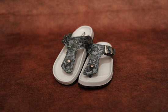 Men’s White Camouflage Buckle Sandals – Trendy & Durable Footwear-7 Man