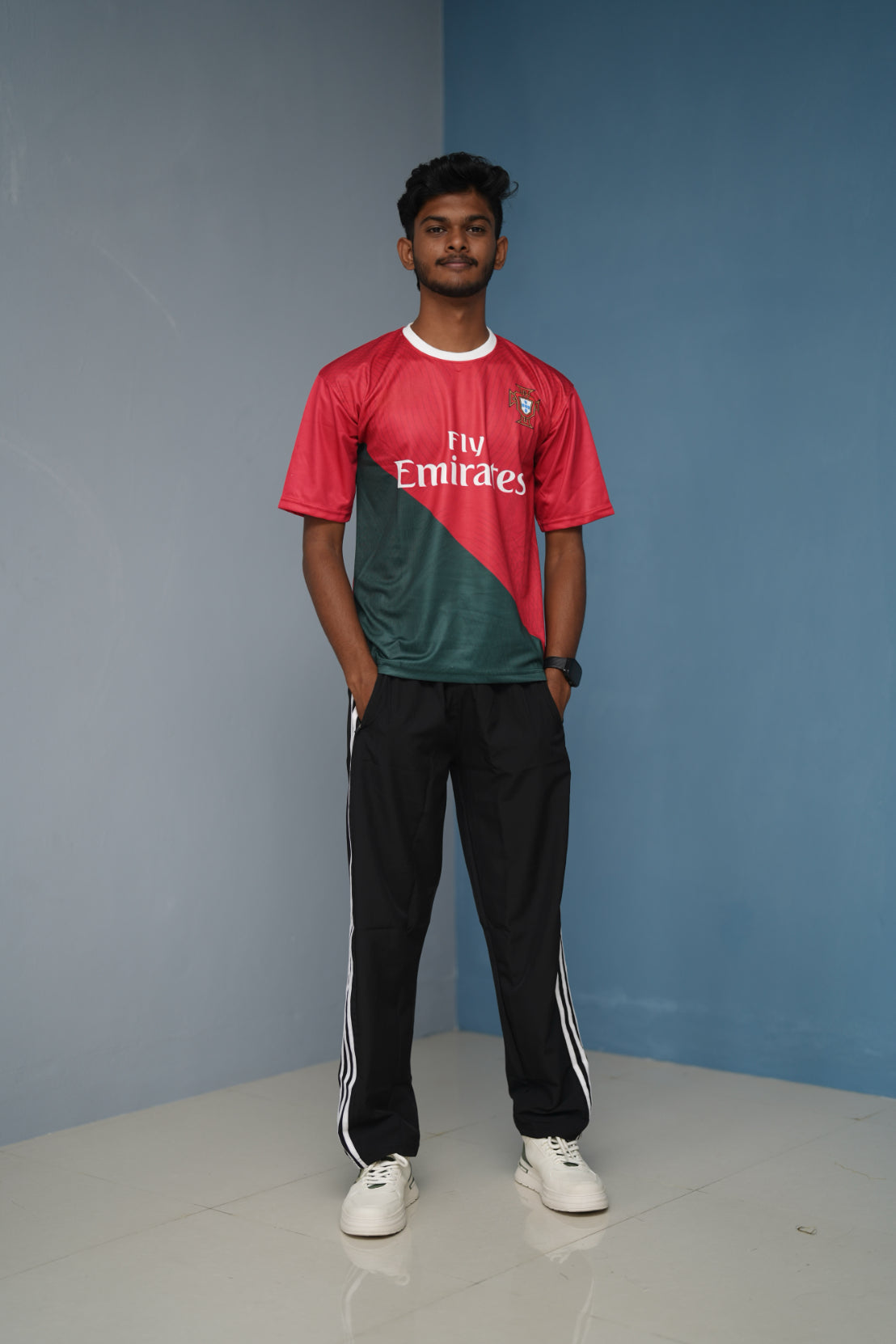 Five Sleeve Round-Neck Fly Emirates Printed Tshirt for men - Red With Green