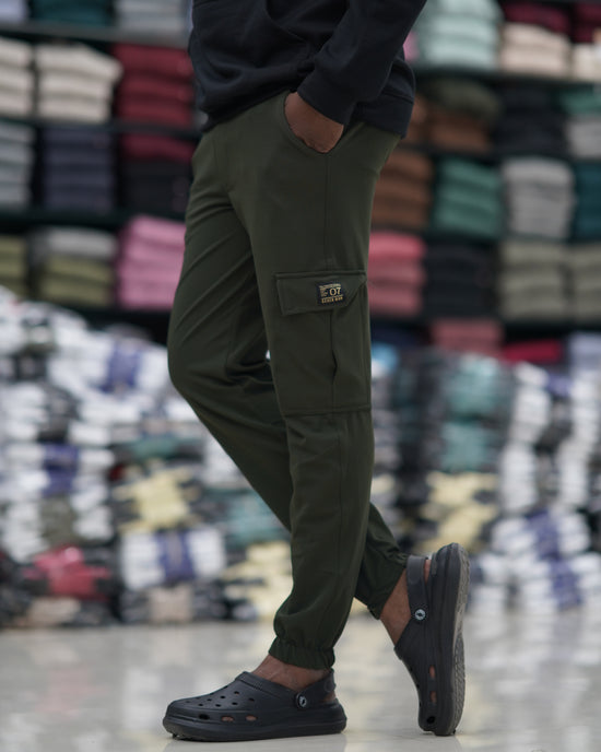 Men's Stylish Regular Fit Cargo Pant - MEHANDHI GREEN-7 Man